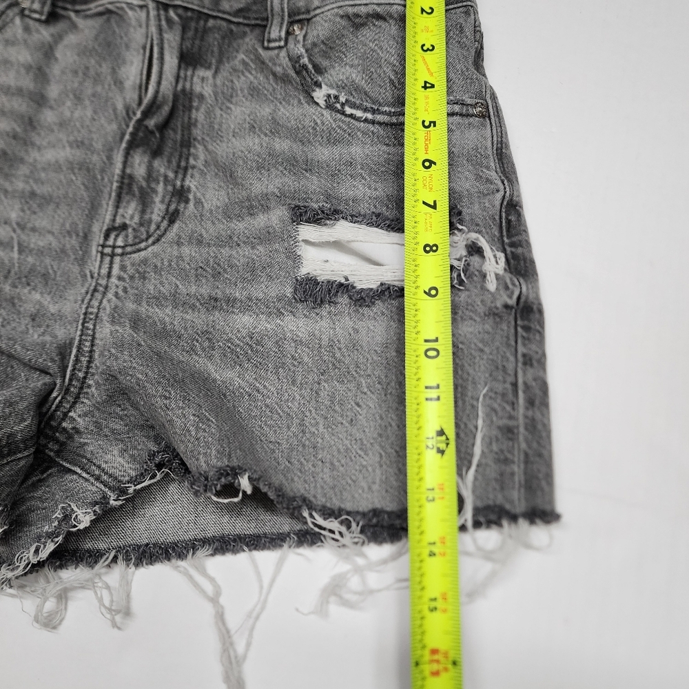 American Eagle Shorts Grey Faded Black Denim Highrise Mini frayed Hem Raw Edge - Picture 4 of 7